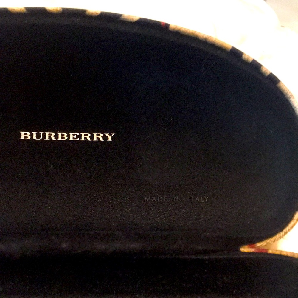 BURBERRY Authentic Unisex Sunglass Frames - PLUS Case & Cleaning Cloth! - Picture 10 of 14
